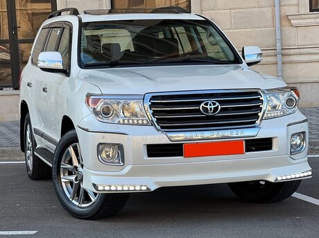 Toyota Land Cruiser 2013
