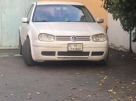 Volkswagen Golf 2000