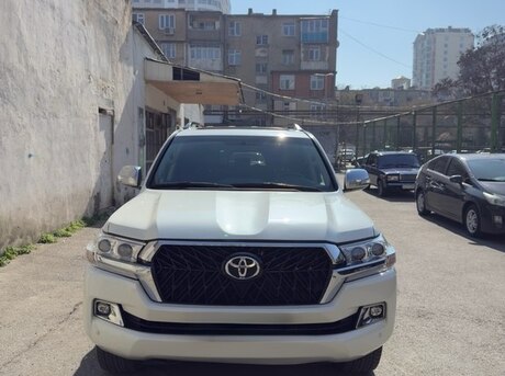 Toyota Land Cruiser 2012