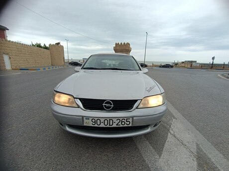 Opel Vectra 2000