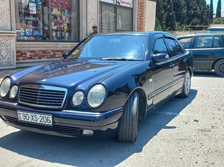 Mercedes E 240 1998