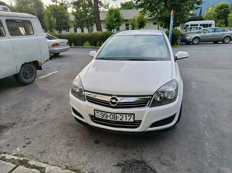 Opel Astra 2009