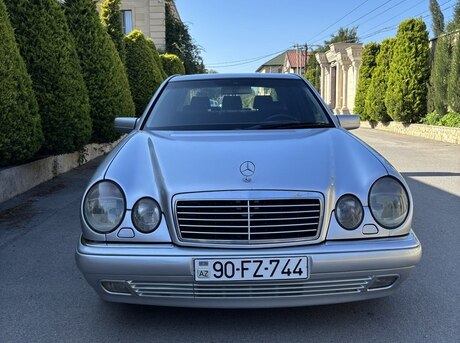 Mercedes E 240 1998