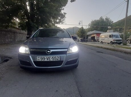 Opel Astra 2005