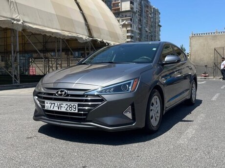 Hyundai Elantra 2019