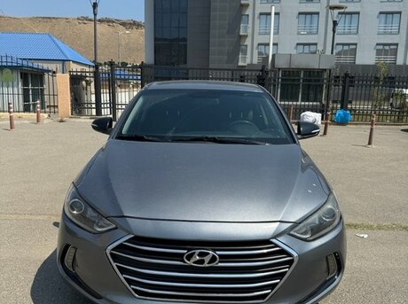 Hyundai Elantra 2017