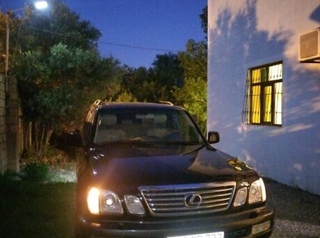 Lexus LX 470