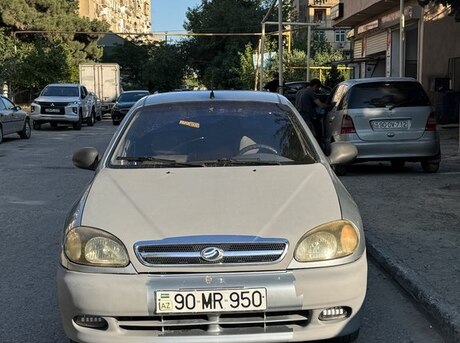 Daewoo Lanos 2011