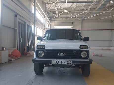 LADA (VAZ) Niva 2009
