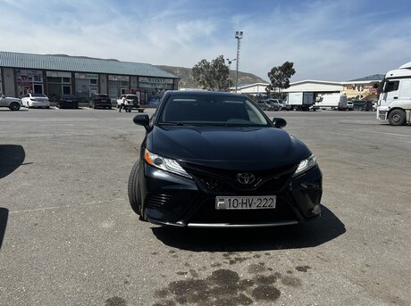 Toyota Camry 2019