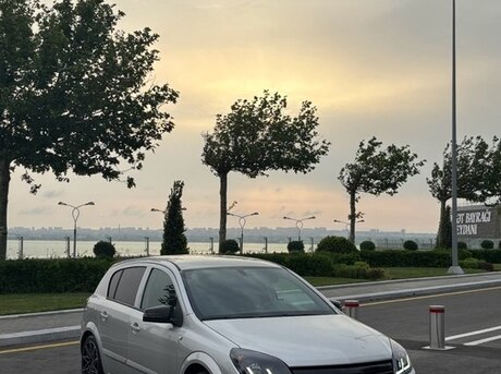Opel Astra 2004