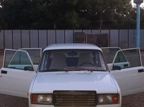LADA (VAZ) 2107 2000