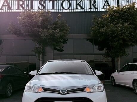 Toyota Corolla Fielder 2017