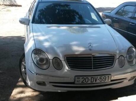Mercedes E 240 2002