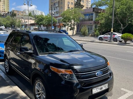 Ford Explorer