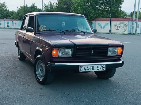 LADA (VAZ) 2107 2000