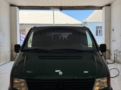 Mercedes Vito 2000