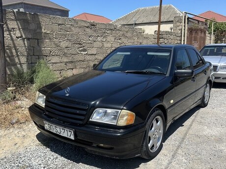 Mercedes C 180