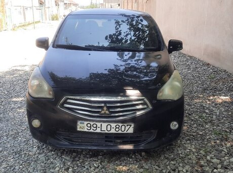 Mitsubishi Attrage 2014