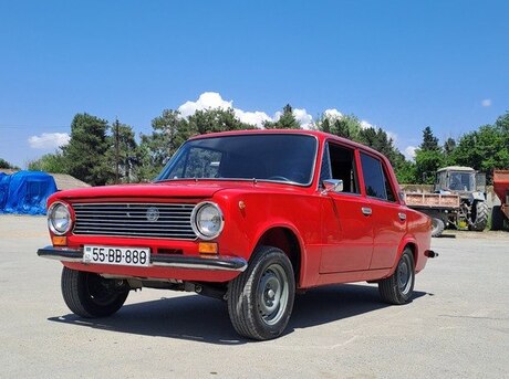 LADA (VAZ) 21011 1985