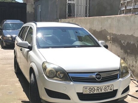 Opel Astra 2010