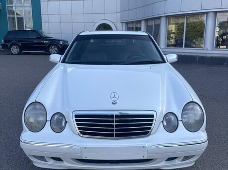 Mercedes E 240 2001