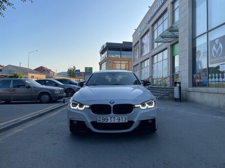 BMW 328 2015