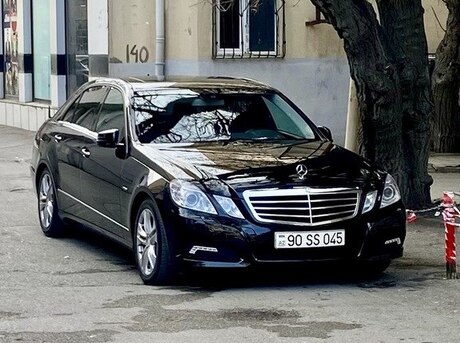 Mercedes E 200 2009