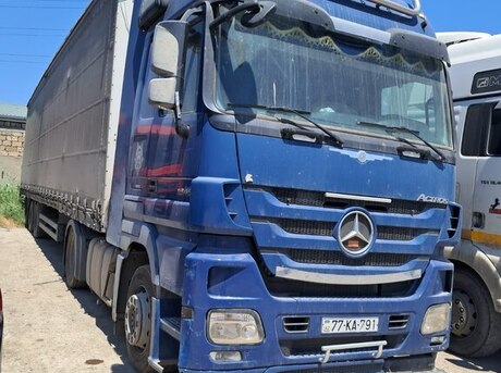 Mercedes Actros 1848