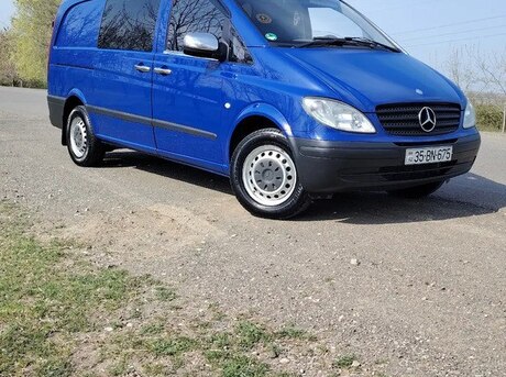 Mercedes Vito 111