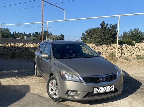 Kia  2010