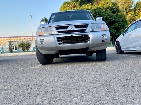 Mitsubishi Pajero 2003