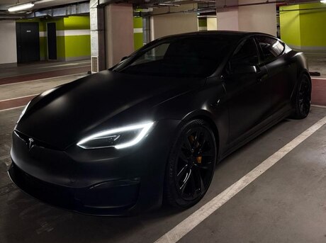 Tesla Model S 2023