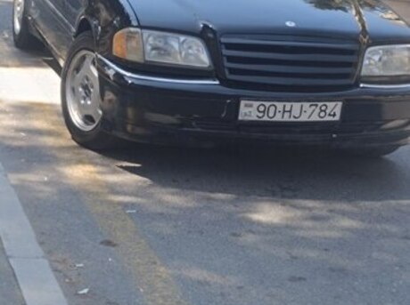 Mercedes C 230
