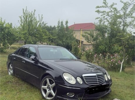 Mercedes E 280
