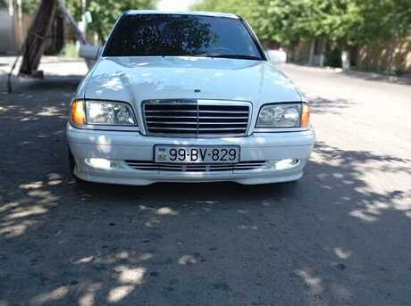 Mercedes C 180