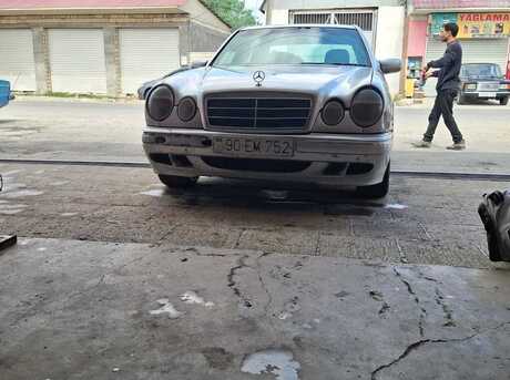 Mercedes E 220 d 1996