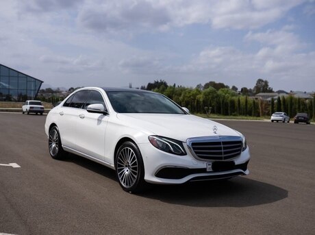Mercedes E 300