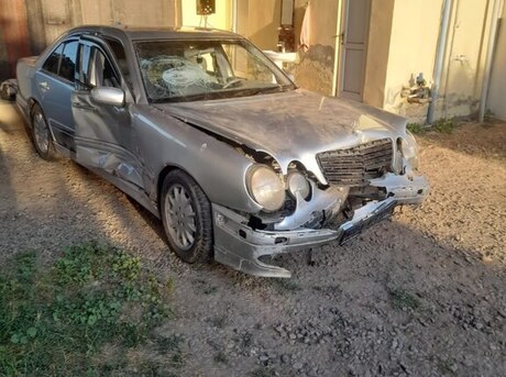 Mercedes E 240 2000