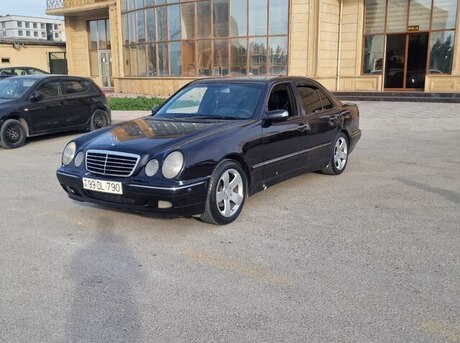 Mercedes E 270 2001