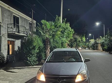 Opel Astra 2008