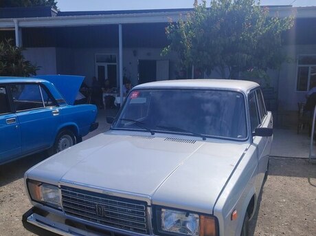 LADA (VAZ) 2107 2010