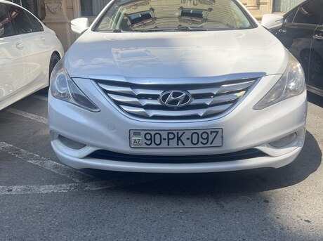Hyundai Sonata 2011