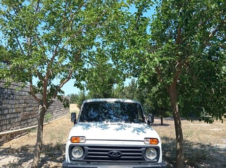 LADA (VAZ) Niva 1987