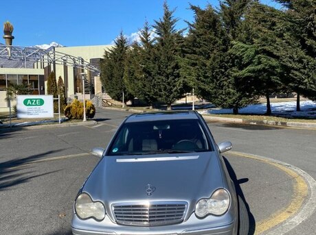 Mercedes C 180