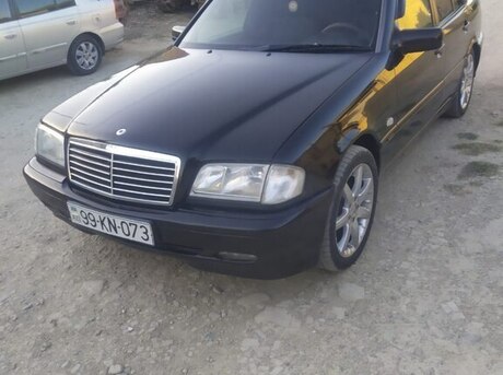 Mercedes C 180