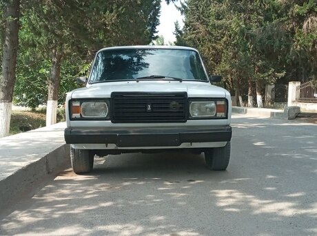 LADA (VAZ) 2107 2000