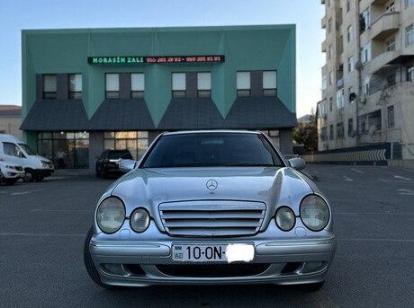 Mercedes E 270 2001