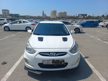 Hyundai Accent
