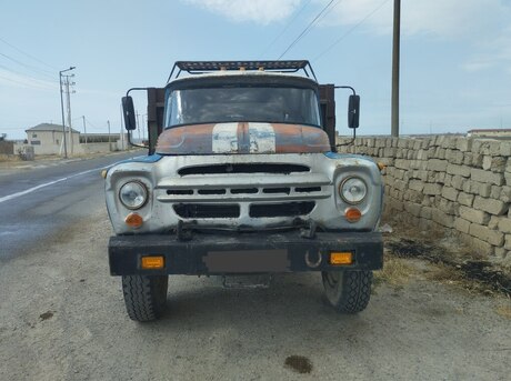 ZIL 130